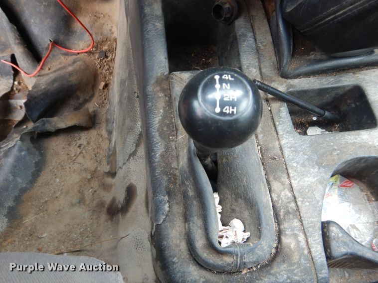 image for item GO9659 2003 Dodge Ram 3500  Quad Cab flatbed pickup truck