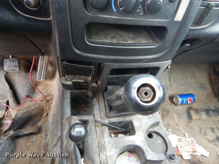 image for item GO9659 2003 Dodge Ram 3500  Quad Cab flatbed pickup truck