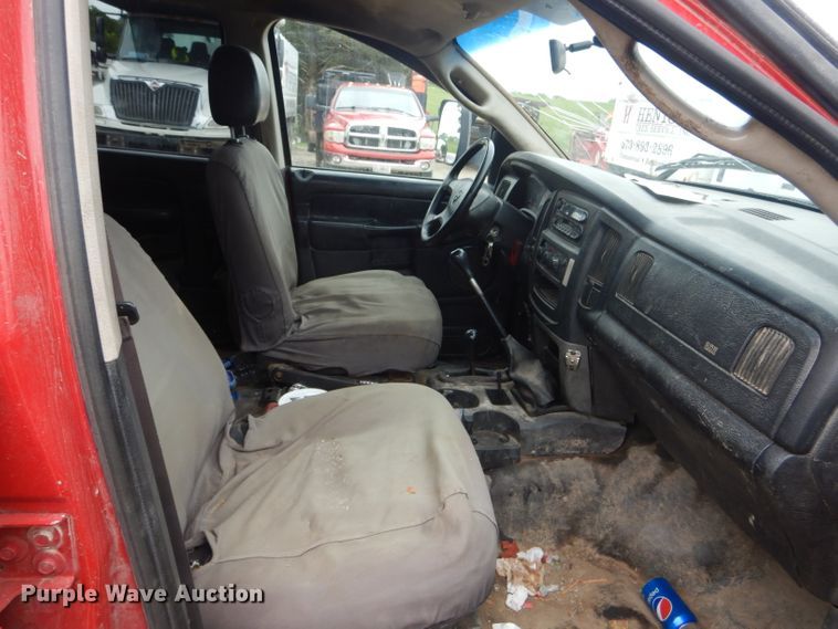 image for item GO9659 2003 Dodge Ram 3500  Quad Cab flatbed pickup truck