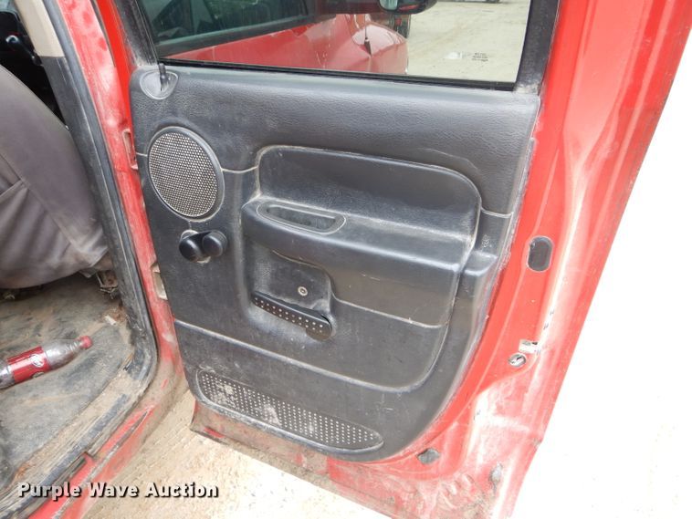 image for item GO9659 2003 Dodge Ram 3500  Quad Cab flatbed pickup truck