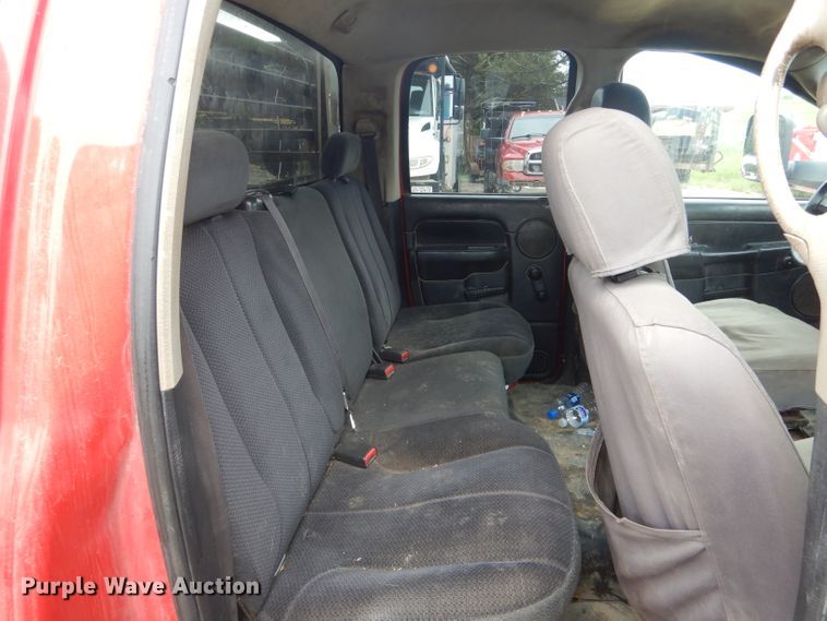 image for item GO9659 2003 Dodge Ram 3500  Quad Cab flatbed pickup truck