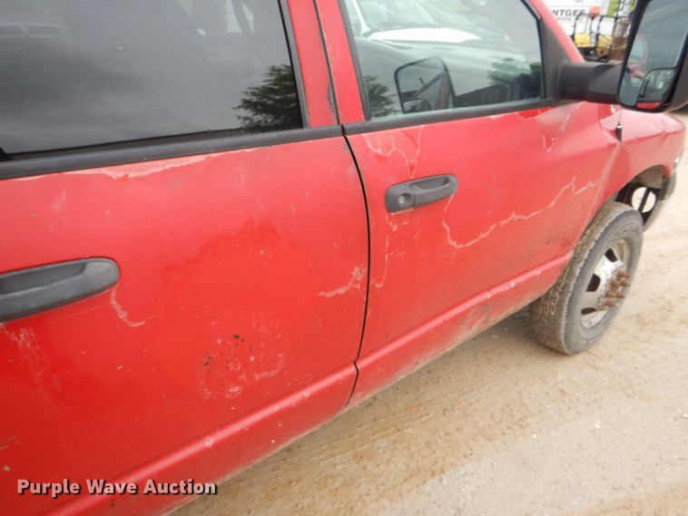 image for item GO9659 2003 Dodge Ram 3500  Quad Cab flatbed pickup truck