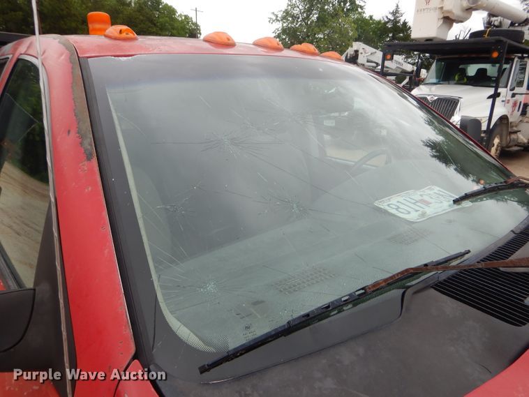 image for item GO9659 2003 Dodge Ram 3500  Quad Cab flatbed pickup truck