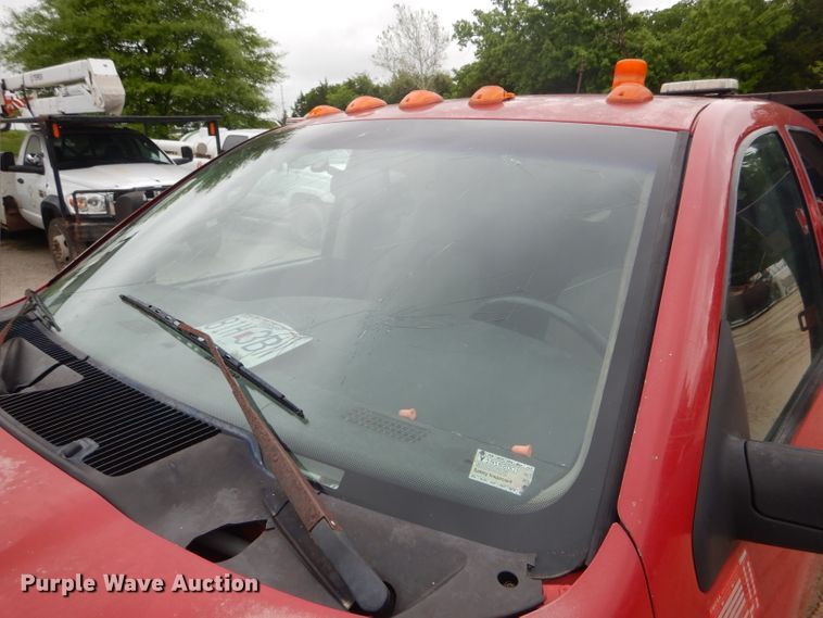 image for item GO9659 2003 Dodge Ram 3500  Quad Cab flatbed pickup truck