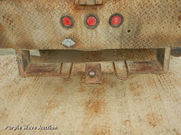 image for item GO9659 2003 Dodge Ram 3500  Quad Cab flatbed pickup truck