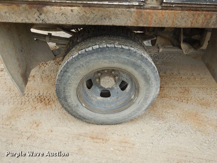 image for item GO9659 2003 Dodge Ram 3500  Quad Cab flatbed pickup truck