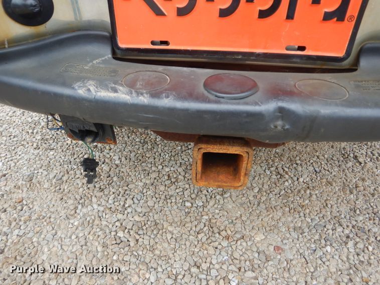 image for item GO9660 2004 Ford F350 Super Duty XLT  Crew Cab pickup truck