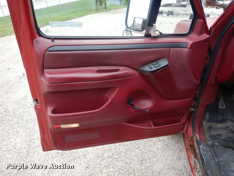 image for item GO9661 1997 Ford F250  pickup truck