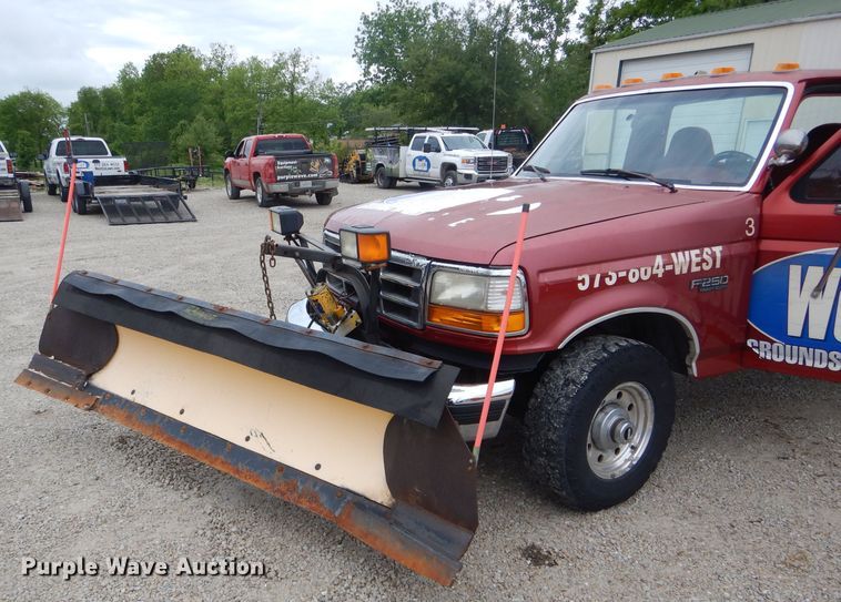 image for item GO9661 1997 Ford F250  pickup truck