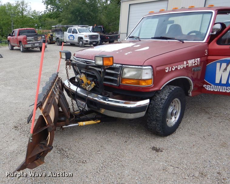 image for item GO9661 1997 Ford F250  pickup truck