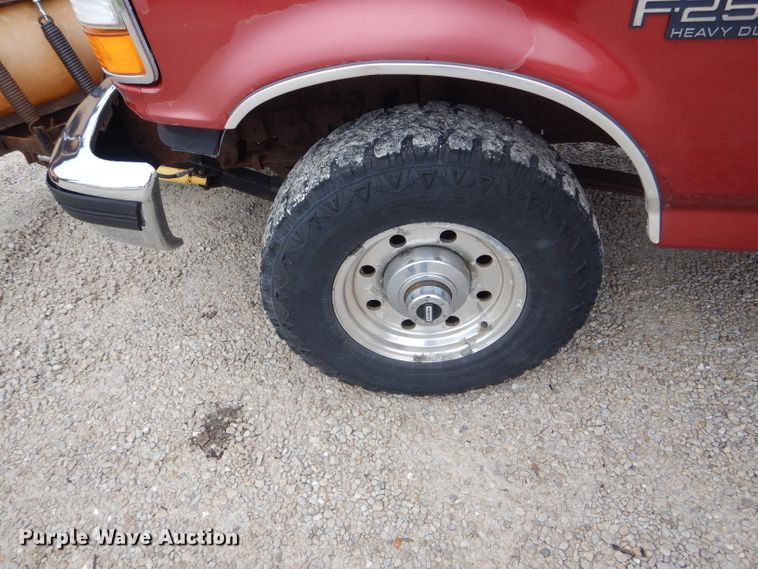 image for item GO9661 1997 Ford F250  pickup truck