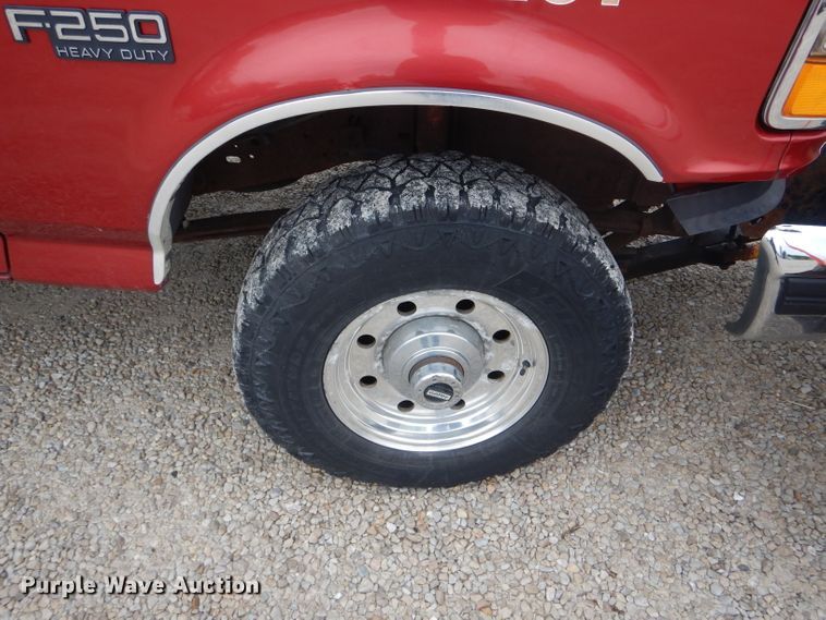 image for item GO9661 1997 Ford F250  pickup truck