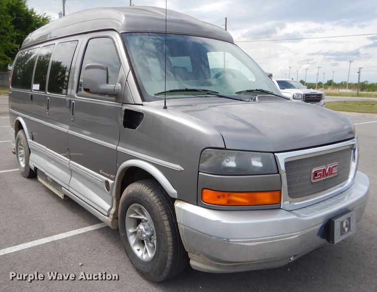 image for item GP9134 2008 GMC Savana G2500  handicap accessible van