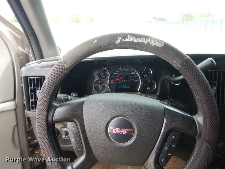 image for item GP9134 2008 GMC Savana G2500  handicap accessible van