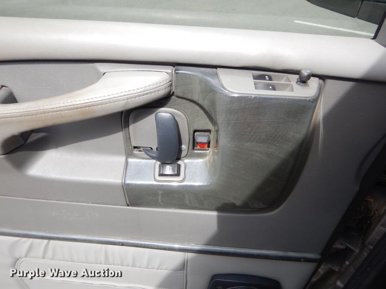 image for item GP9134 2008 GMC Savana G2500  handicap accessible van