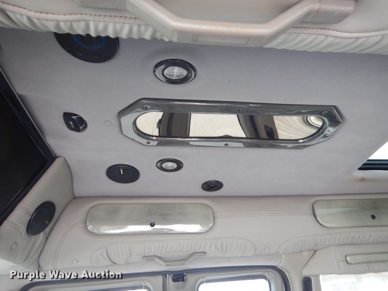 image for item GP9134 2008 GMC Savana G2500  handicap accessible van