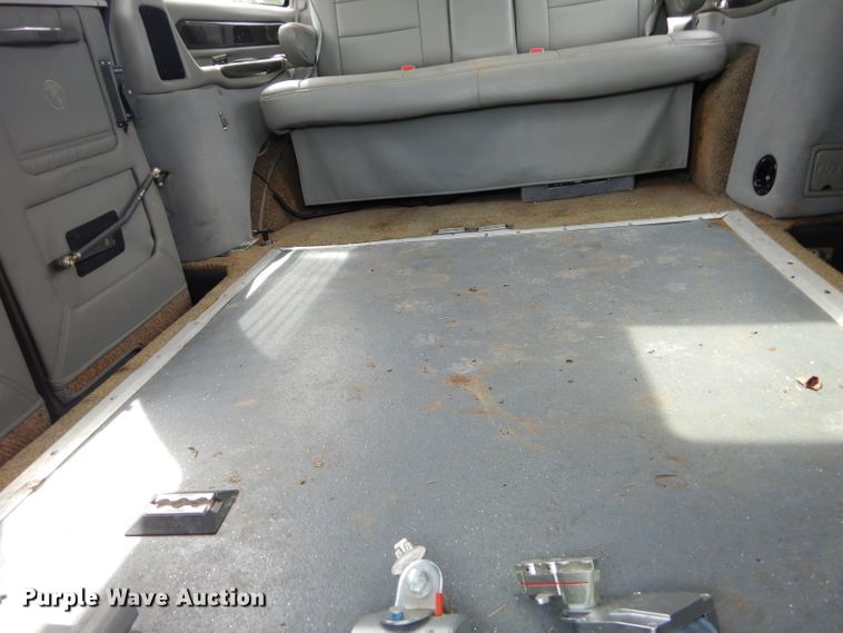 image for item GP9134 2008 GMC Savana G2500  handicap accessible van