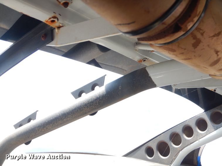 image for item GP9173 Stock car chassis