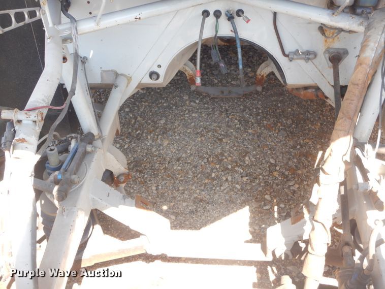 image for item GP9173 Stock car chassis