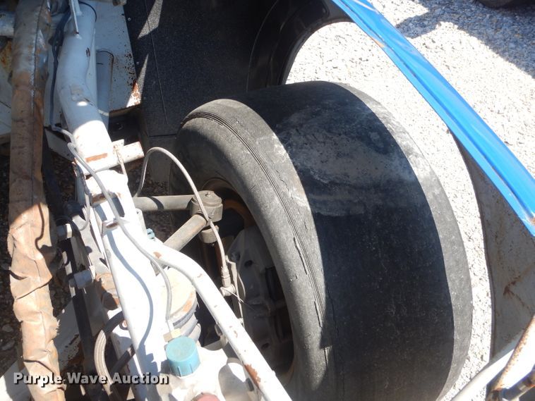 image for item GP9173 Stock car chassis