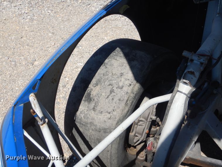 image for item GP9173 Stock car chassis