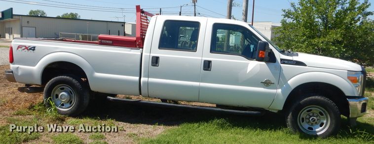 image for item GP9174 2012 Ford F350 Super Duty FX4  Crew Cab pickup truck