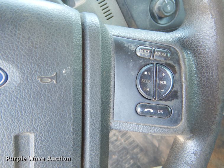 image for item GP9174 2012 Ford F350 Super Duty FX4  Crew Cab pickup truck