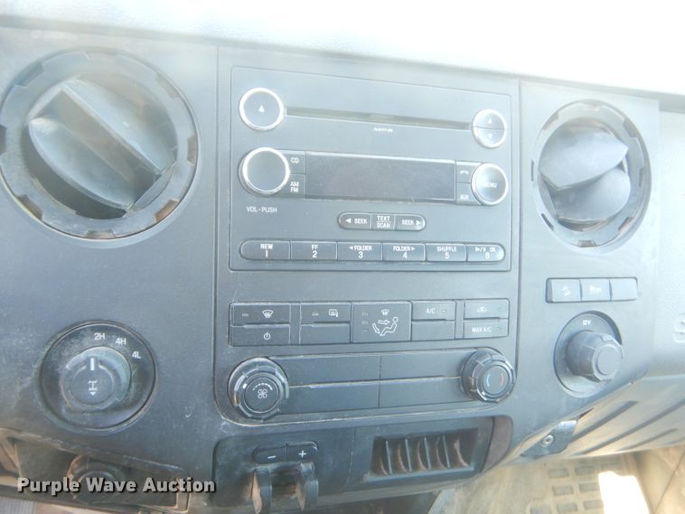 image for item GP9174 2012 Ford F350 Super Duty FX4  Crew Cab pickup truck