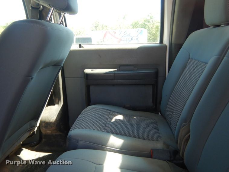 image for item GP9174 2012 Ford F350 Super Duty FX4  Crew Cab pickup truck