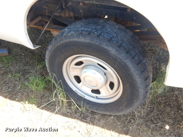 image for item GP9174 2012 Ford F350 Super Duty FX4  Crew Cab pickup truck