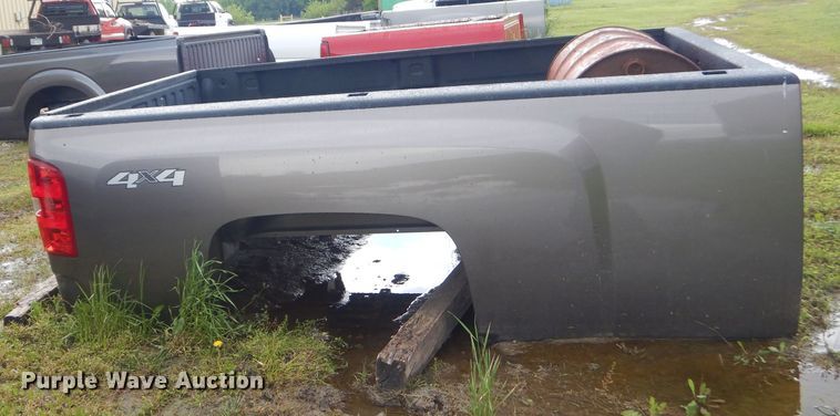 image for item GP9188 (2) Chevrolet Silverado pickup truck beds