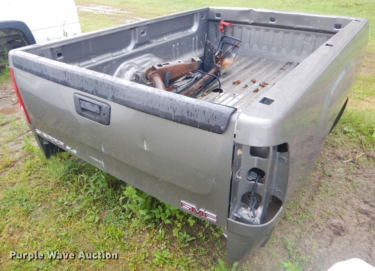 image for item GP9190 (2) pickup truck beds
