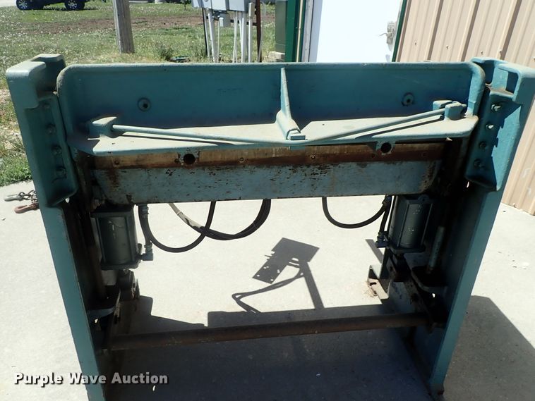 image for item GR9081 Famco 636 pneumatic shear