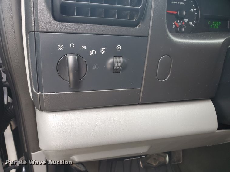 image for item GV9027 2006 Ford F350 Super Duty XLT  SuperCab pickup truck