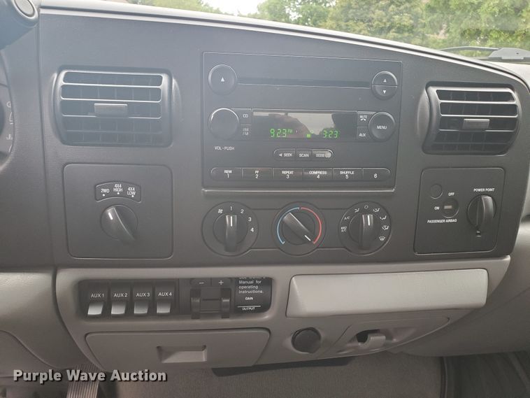 image for item GV9027 2006 Ford F350 Super Duty XLT  SuperCab pickup truck