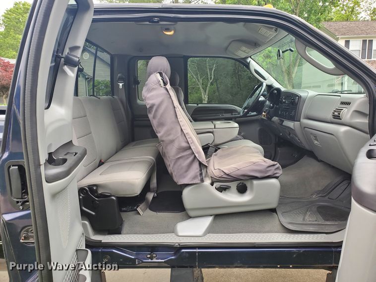 image for item GV9027 2006 Ford F350 Super Duty XLT  SuperCab pickup truck