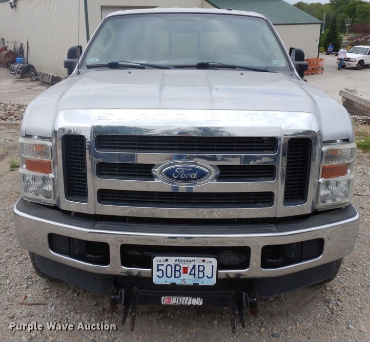 image for item GW9094 2008 Ford F350 Super Duty  Crew Cab pickup truck