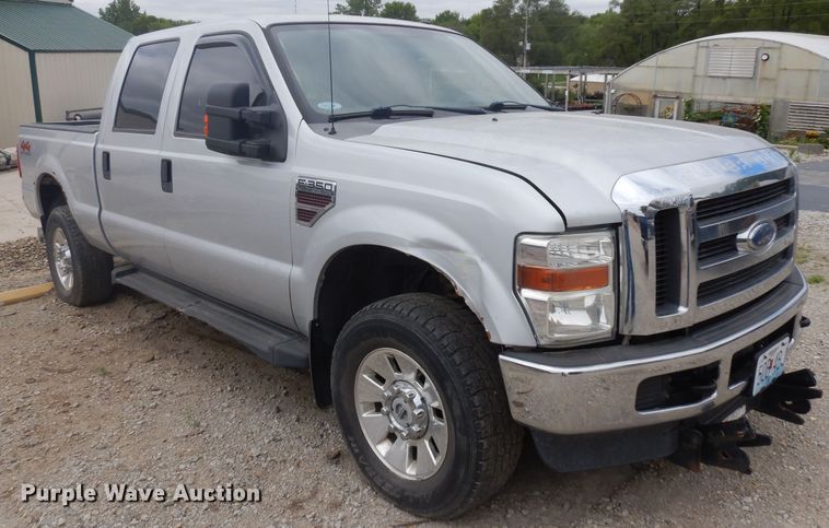 image for item GW9094 2008 Ford F350 Super Duty  Crew Cab pickup truck