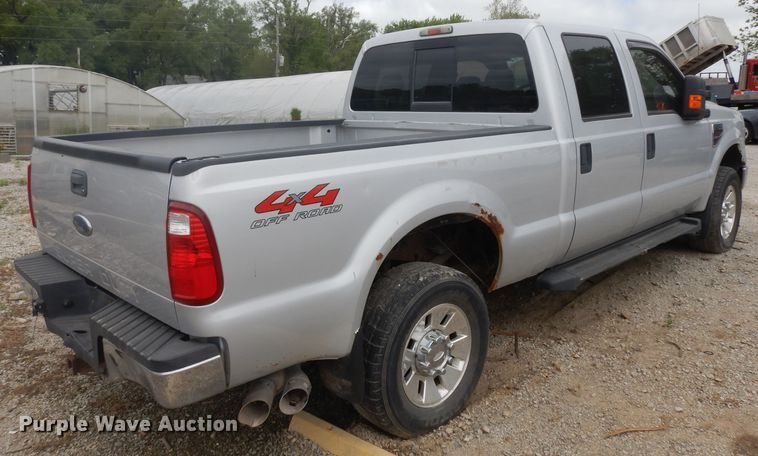 image for item GW9094 2008 Ford F350 Super Duty  Crew Cab pickup truck