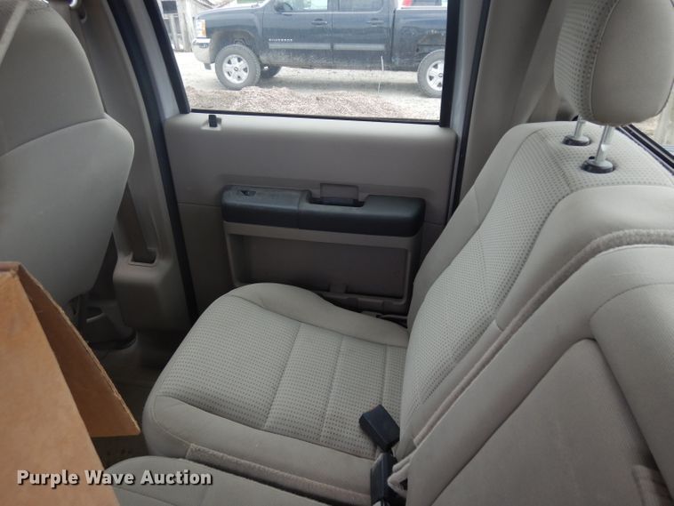 image for item GW9094 2008 Ford F350 Super Duty  Crew Cab pickup truck