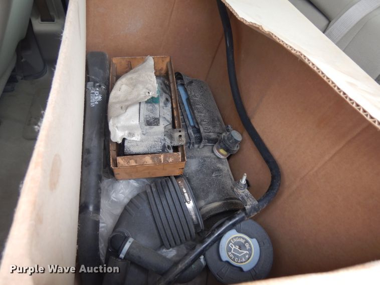 image for item GW9094 2008 Ford F350 Super Duty  Crew Cab pickup truck