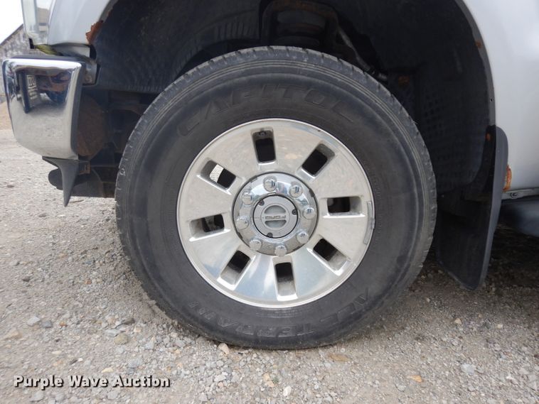 image for item GW9094 2008 Ford F350 Super Duty  Crew Cab pickup truck