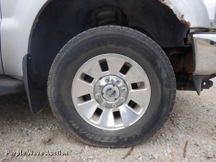 image for item GW9094 2008 Ford F350 Super Duty  Crew Cab pickup truck