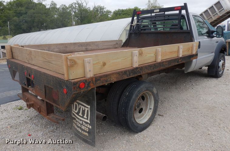 image for item GW9095 2006 Ford F450 Super Duty  flatbed truck
