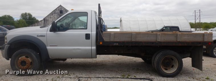 image for item GW9095 2006 Ford F450 Super Duty  flatbed truck