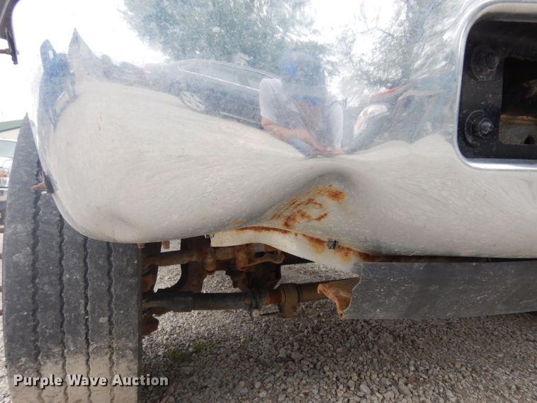 image for item GW9095 2006 Ford F450 Super Duty  flatbed truck