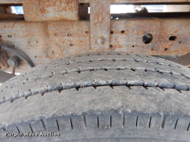 image for item GW9095 2006 Ford F450 Super Duty  flatbed truck