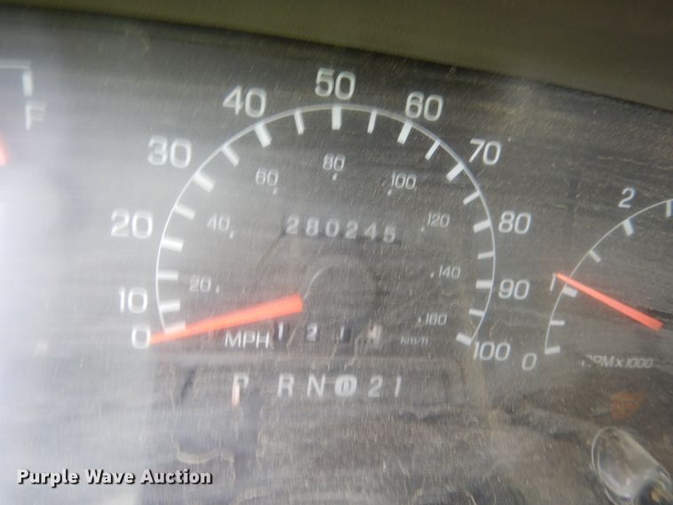 image for item GW9473 1999 Ford F250 Super Duty SuperCab pickup truck