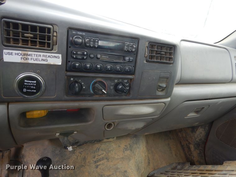 image for item GW9473 1999 Ford F250 Super Duty SuperCab pickup truck