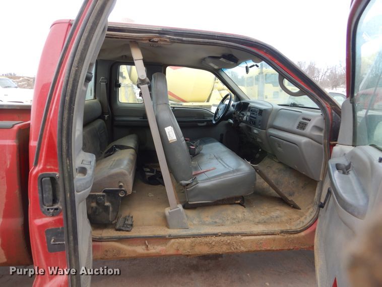 image for item GW9473 1999 Ford F250 Super Duty SuperCab pickup truck